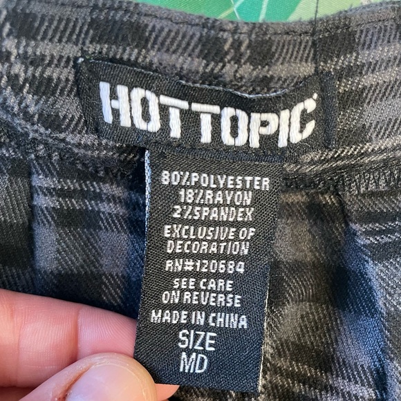 Hot Topic Suspender Skirt Med Gray Plaid Academia Emo Alt Grunge Babydoll Goth - Picture 11 of 15